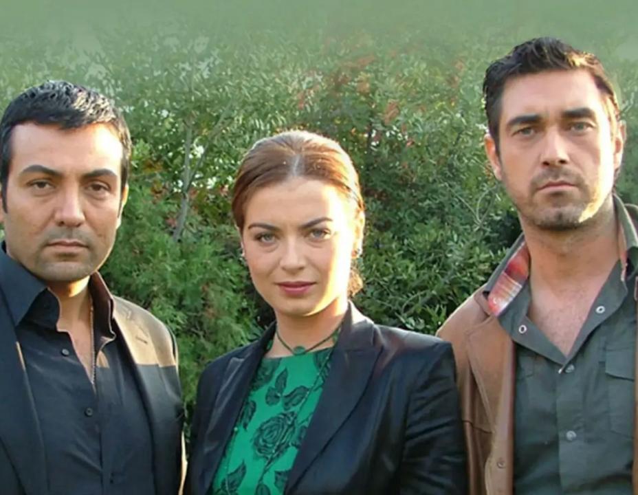 شاهد مسلسل وتمضي الايام الحلقة 76 مدبلجة للعربية HD