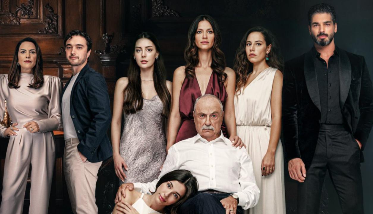 شاهد مسلسل التوت الاسود الجميل الموسم الاول مترجم